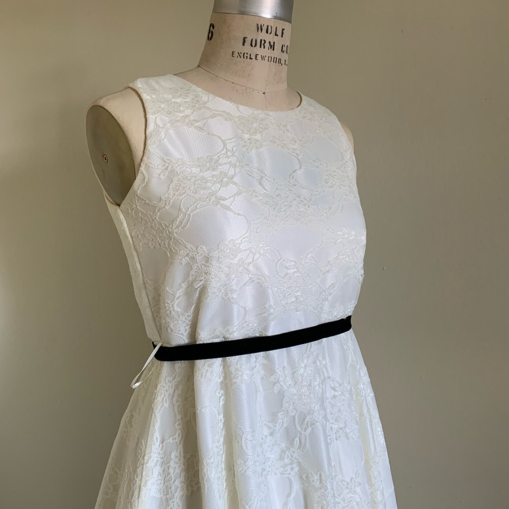 PETITE ADELE GIRLS DRESS - Picture 2 of 10